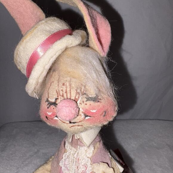 Annalee VINTAGE Mobilitee Doll Easter Parade Rabbit Pink Tux Top Hat 1976 Bunny - Picture 3 of 8